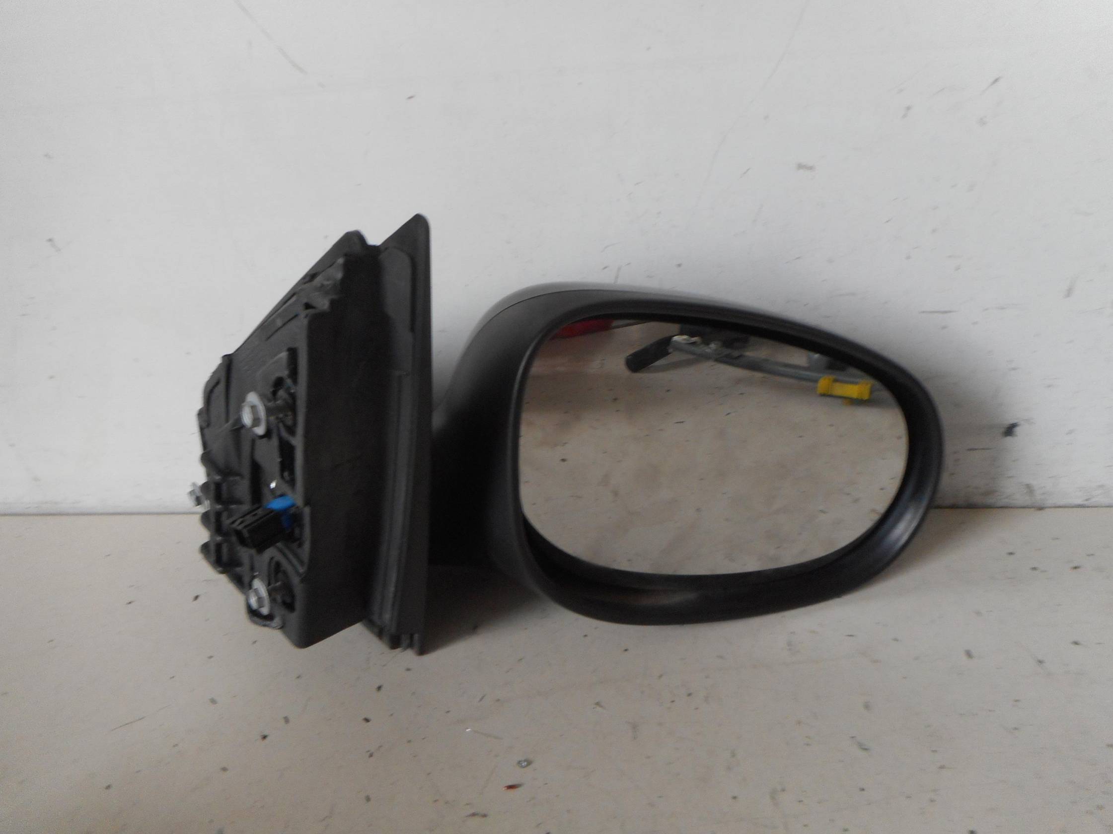 Retrovisore est. regolaz. elettr. dx.